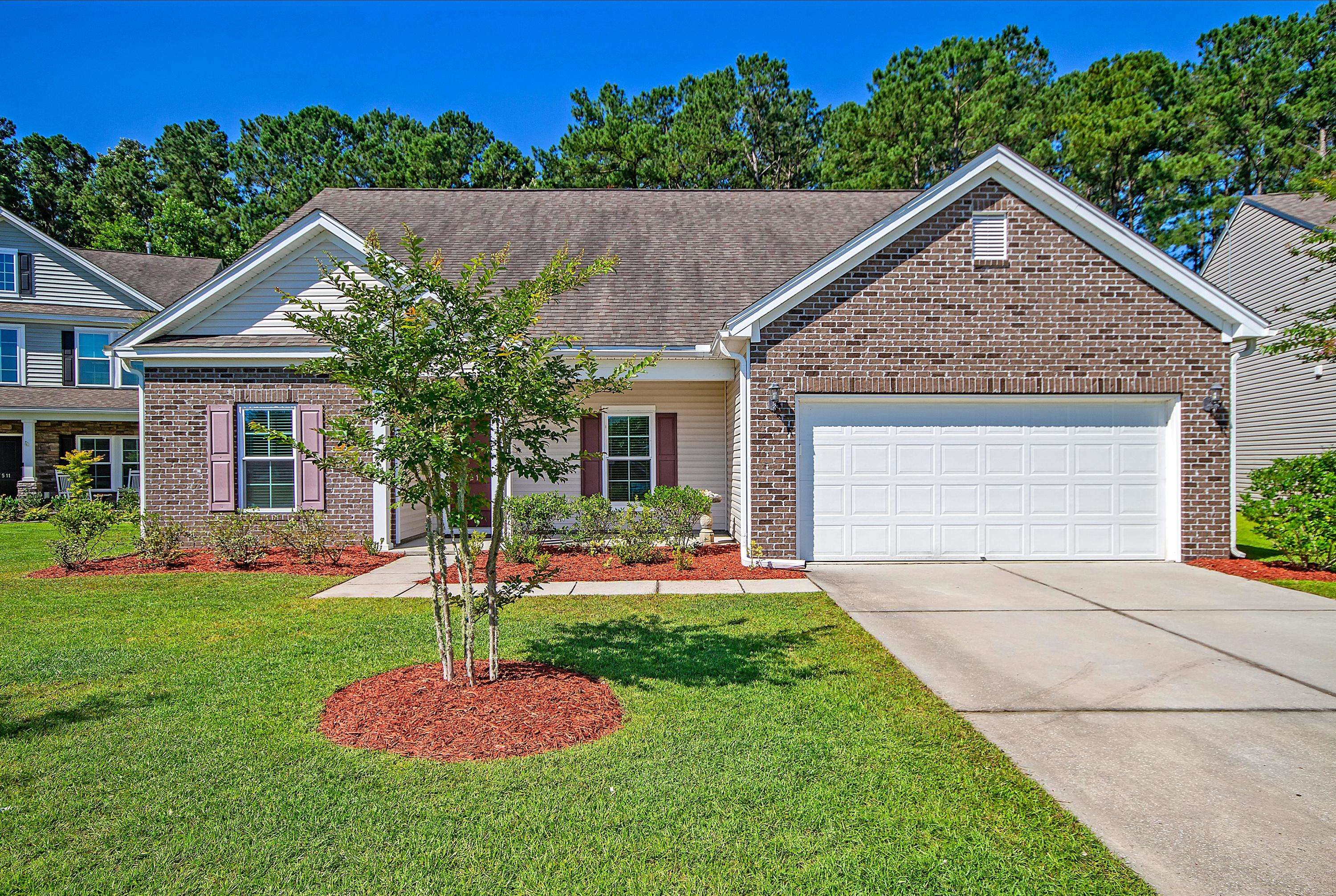 7513 Stargazer Dr, Hanahan, SC 29410