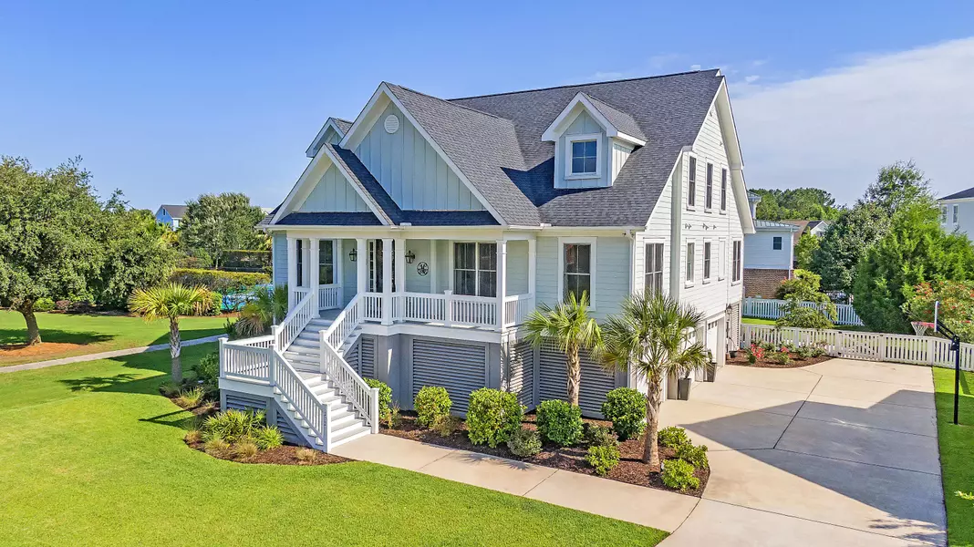 1272 Blue Sky Ln, Charleston, SC 29492