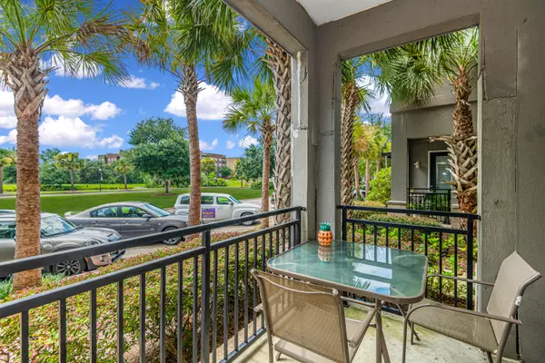 200 River Landing Dr #105a, Charleston, SC 29492