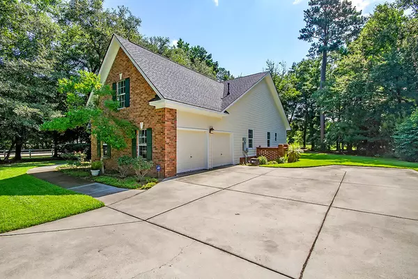 Summerville, SC 29485,101 Legend Oaks Way