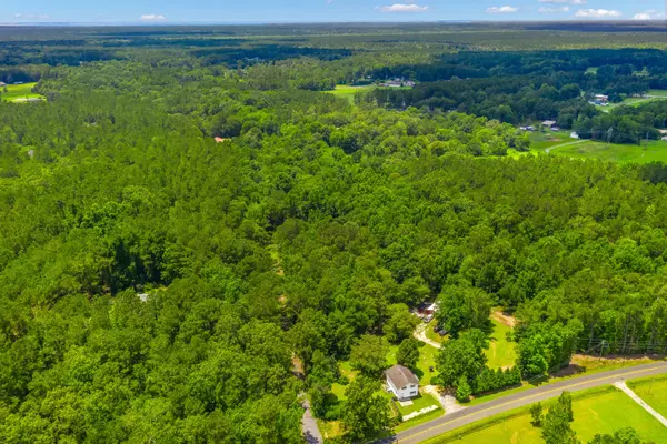 Bonneau, SC 29431,1129 Church Of God Rd