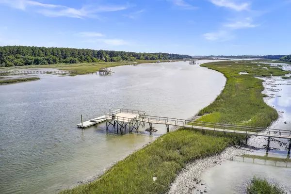 Wadmalaw Island, SC 29487,4637 Lazy Creek Ln