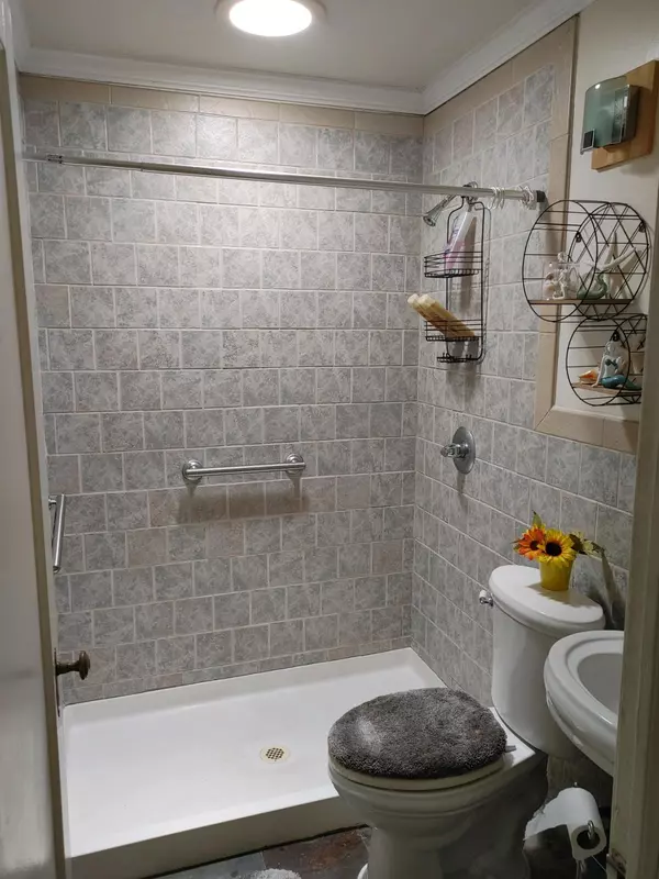 North Charleston, SC 29405,4822 Boulevard Ln