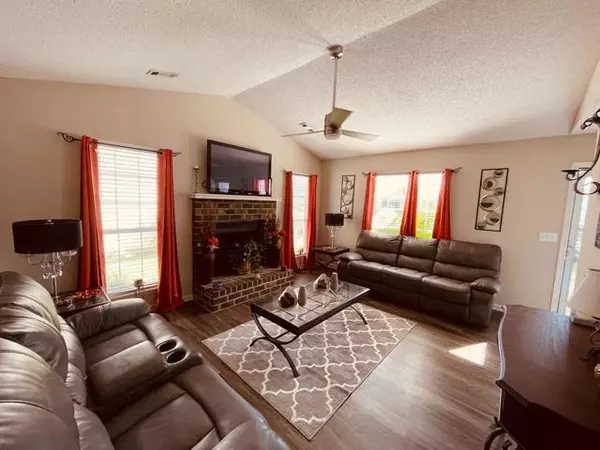 North Charleston, SC 29418,5118 Westview St