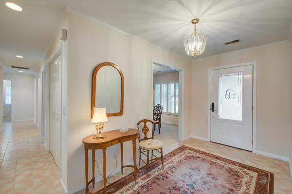 Mount Pleasant, SC 29466,1815 Omni Blvd