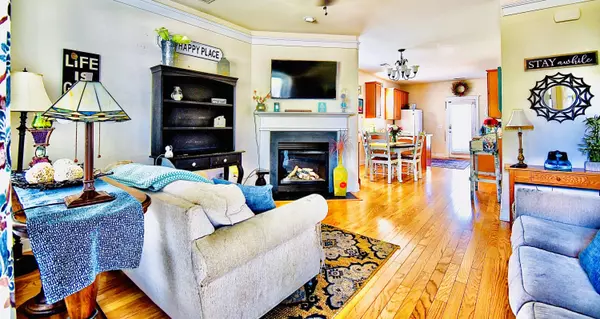 Summerville, SC 29483,303 Crossandra Ave