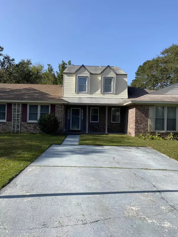 4390 Melanie Ct, North Charleston, SC 29418