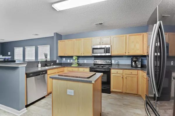 Hanahan, SC 29410,1124 Deerberry Rd