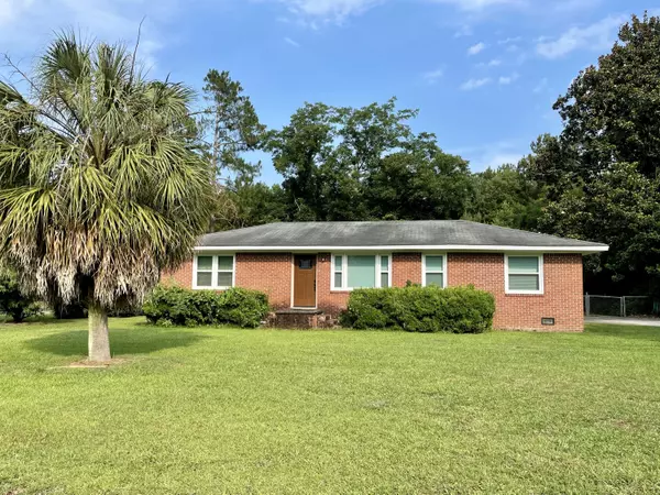 708 Ridge St, Saint George, SC 29477