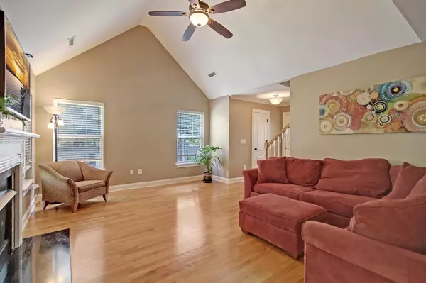 Charleston, SC 29412,1069 Five Oaks Dr