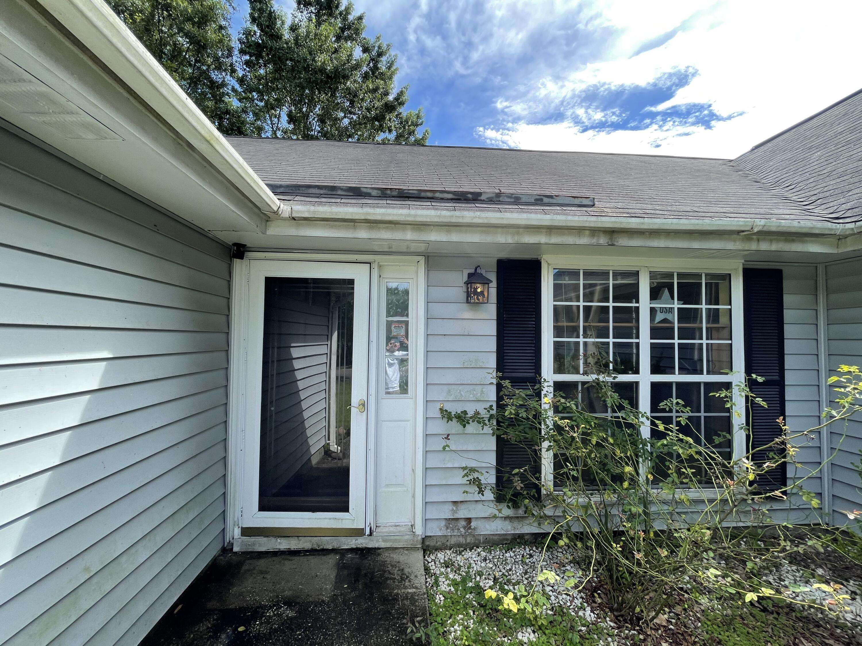 Goose Creek, SC 29445,215 Woodland Lakes Rd