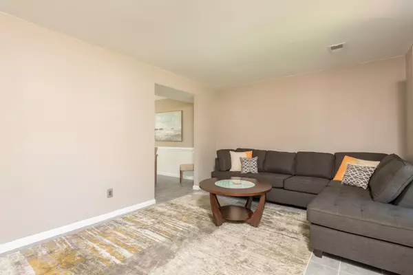 North Charleston, SC 29420,8351 Coventry Ct