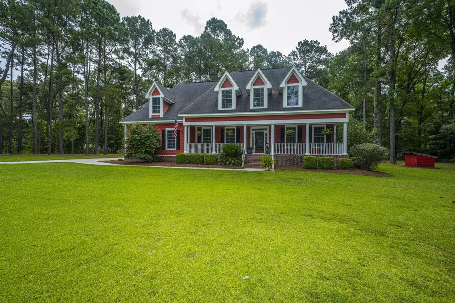 530 Summerset Ln, Summerville, SC 29483