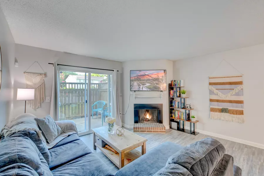 1402 Camp Rd #1c, Charleston, SC 29412