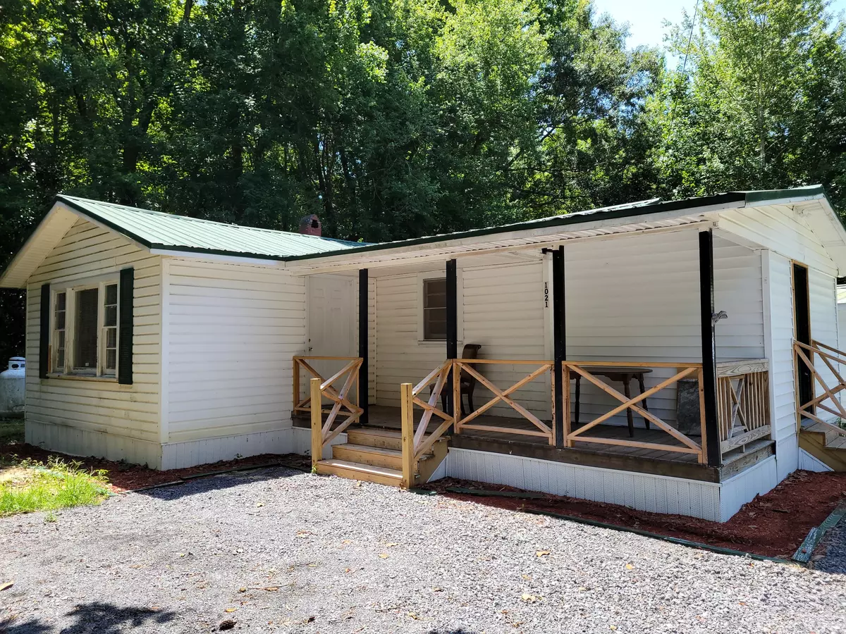 Saint Stephen, SC 29479,1021 Russell Store Rd