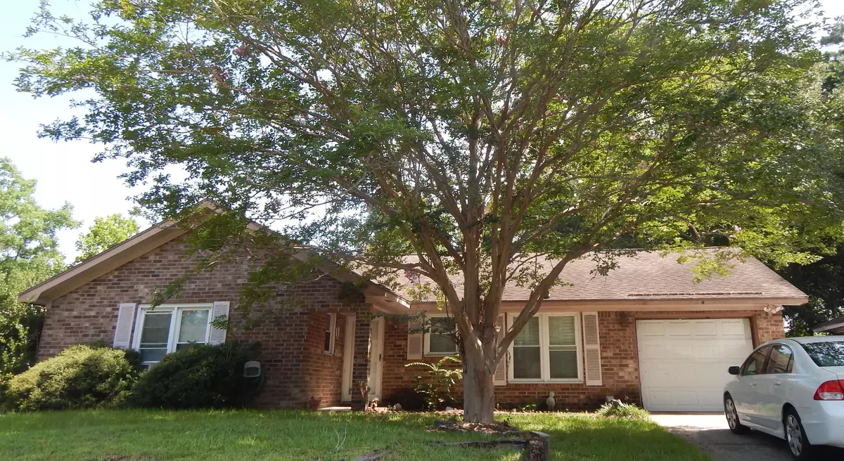 Summerville, SC 29483,214 Crestwood Dr