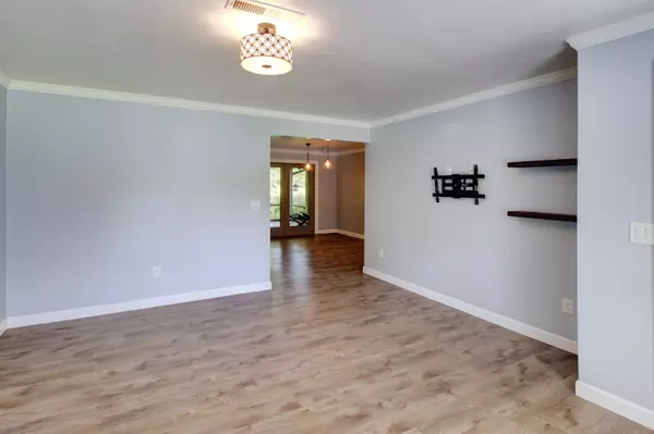 Charleston, SC 29414,2102 Mission Ave