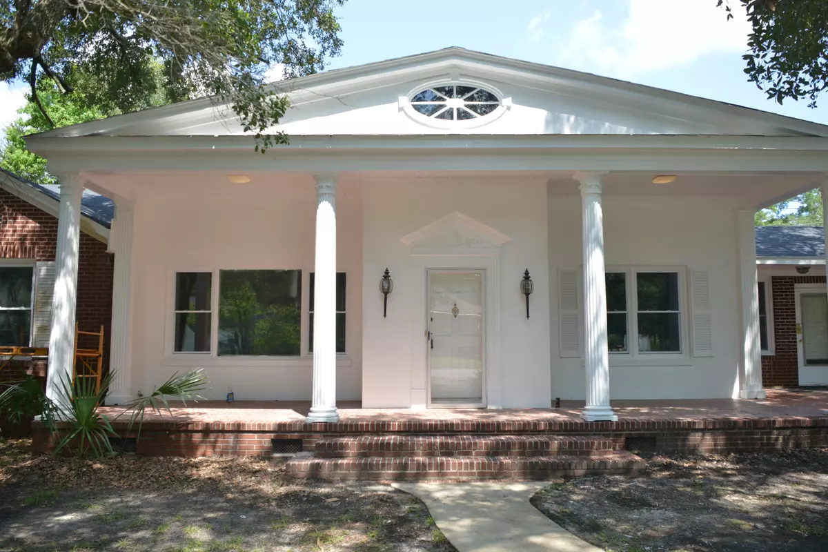 Walterboro, SC 29488,504 Thompson St