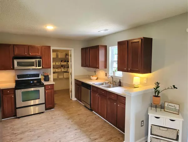 Goose Creek, SC 29445,149 Old Tree Rd