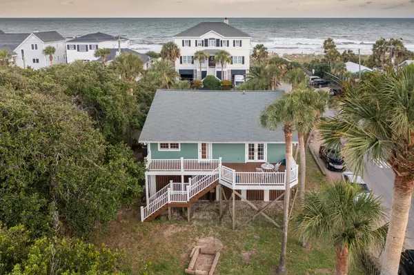 Folly Beach, SC 29439,502 E Arctic Ave