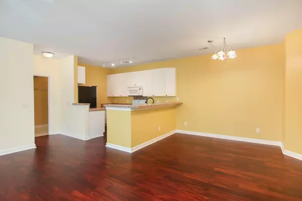 Mount Pleasant, SC 29466,1437 Belcourt Ln