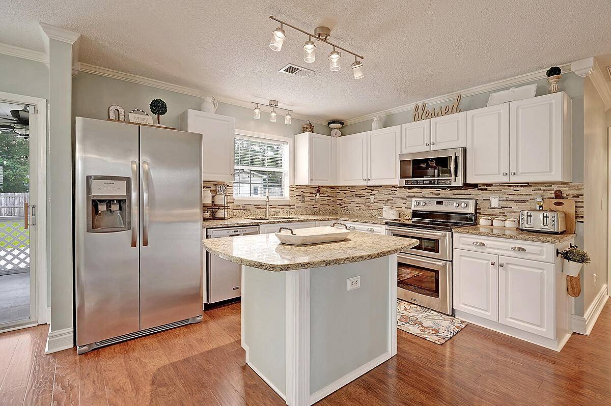 Goose Creek, SC 29445,137 Balbriggan Dr
