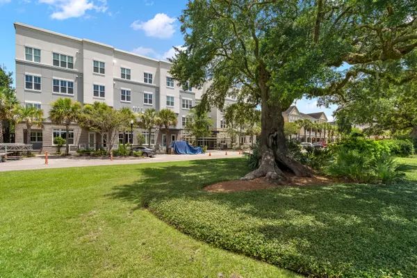 200 River Landing Dr #405a, Daniel Island, SC 29492