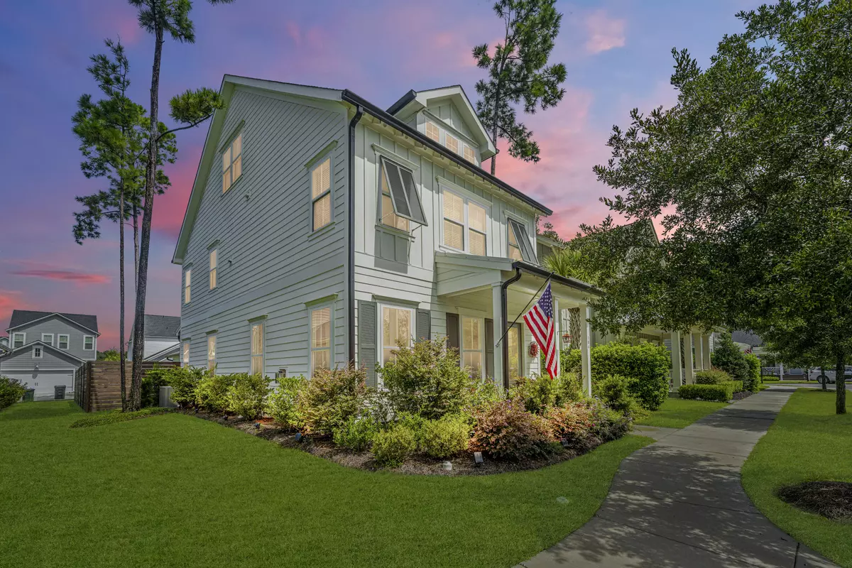 Summerville, SC 29483,104 Julian Hamlet Dr