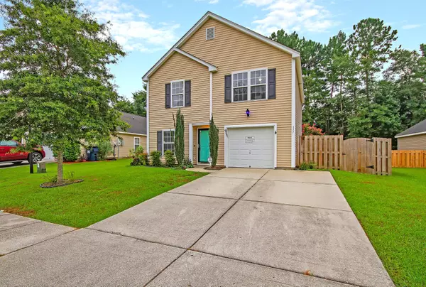 111 Avalon Rd, Summerville, SC 29483