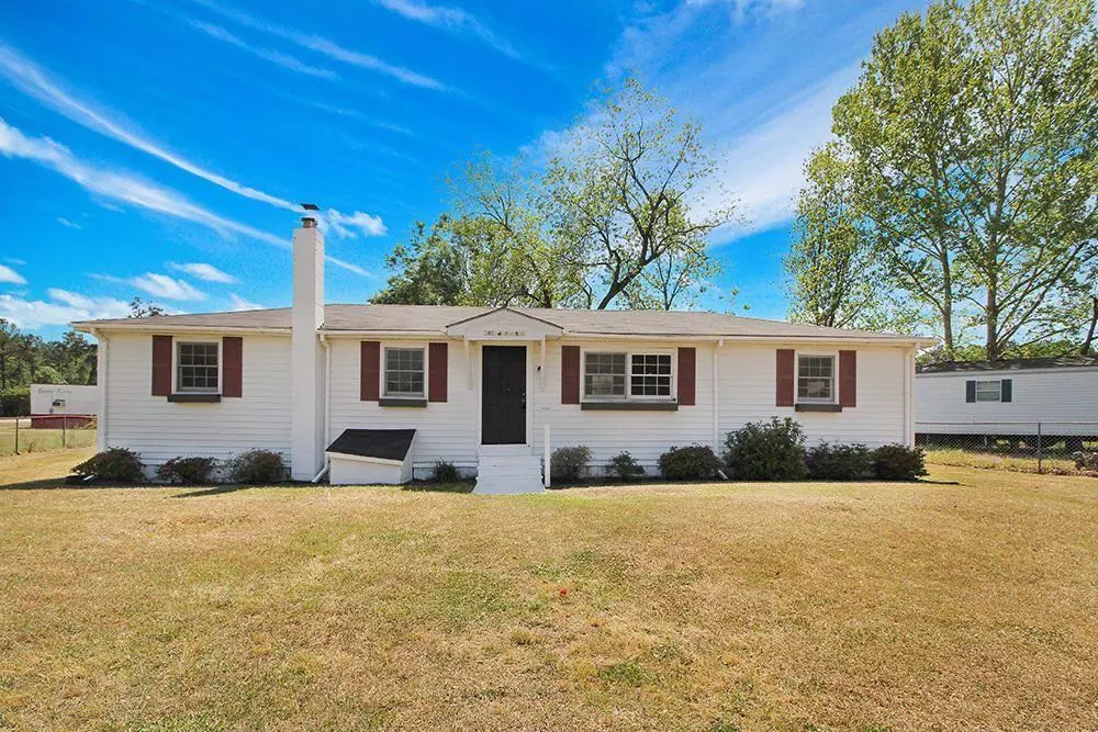 Bonneau, SC 29431,105 W Church St