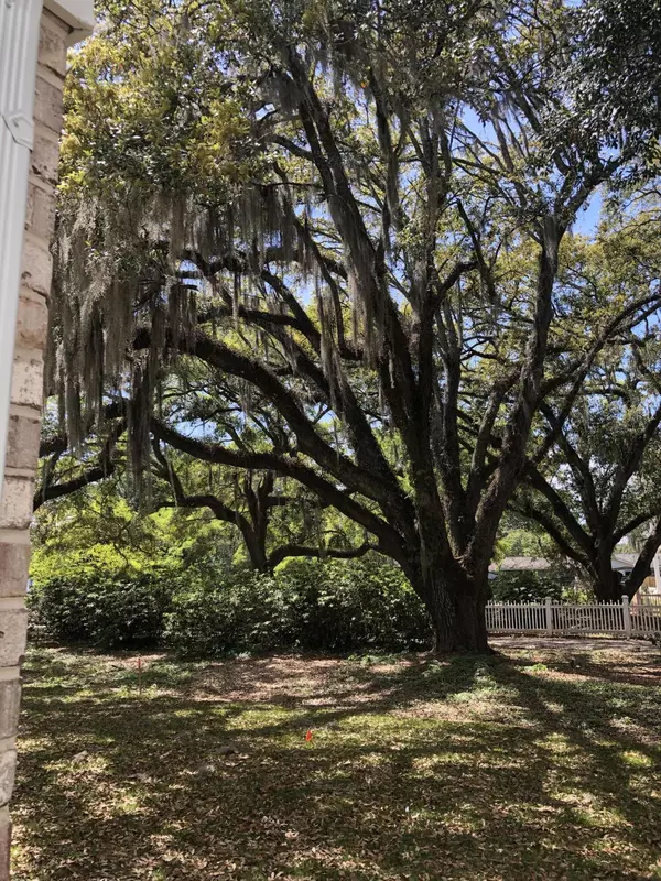 Charleston, SC 29407,1009 Avenue Of Oaks