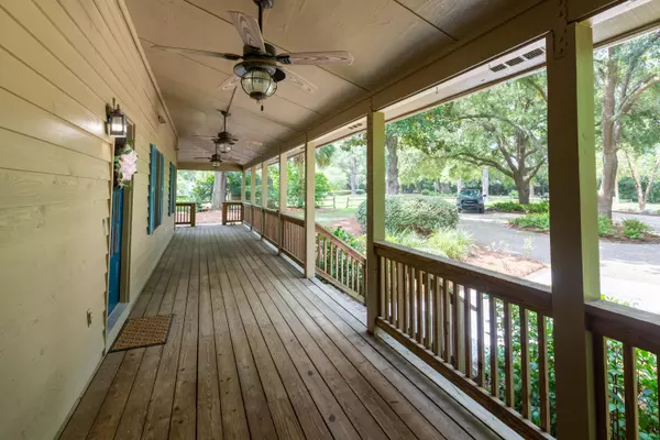 Wadmalaw Island, SC 29487,6175 Ranch Rd