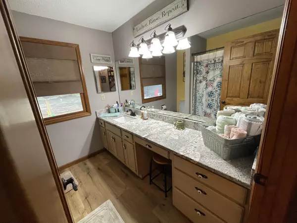 Elloree, SC 29047,1691 Old River Rd