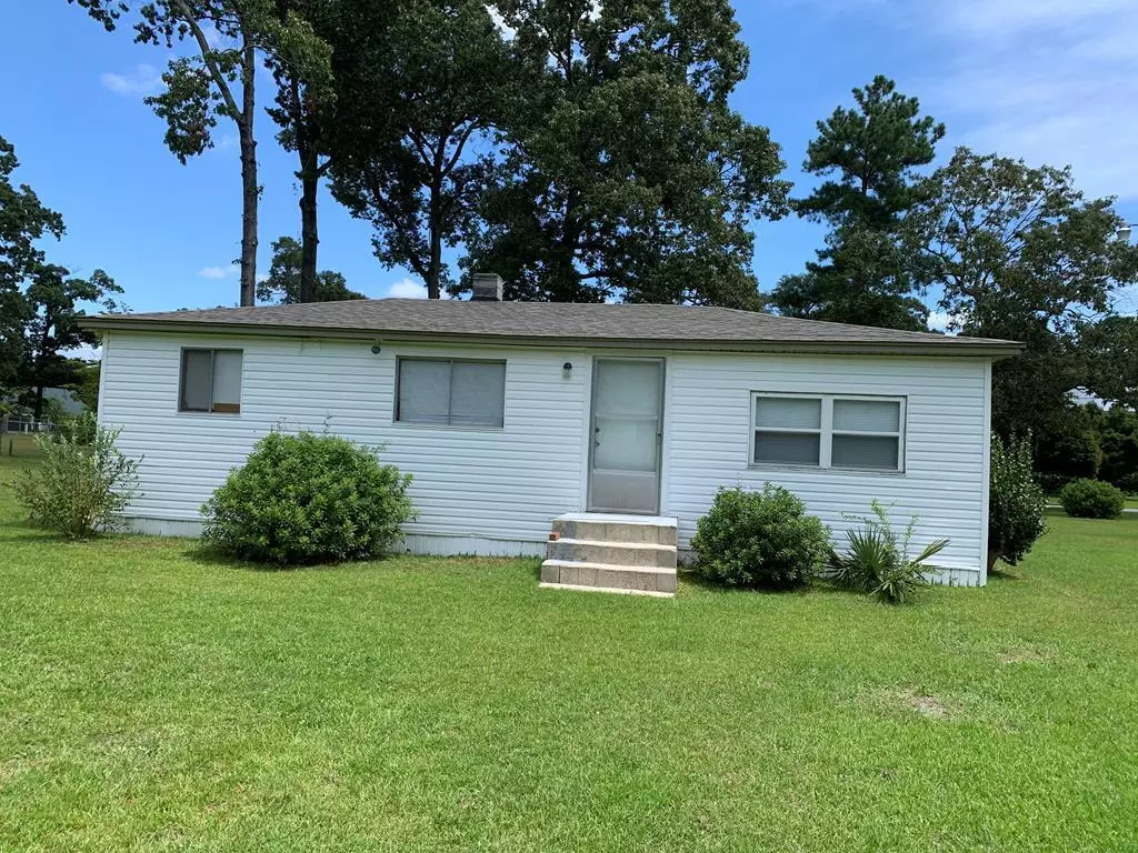 Santee, SC 29142,221 1st St