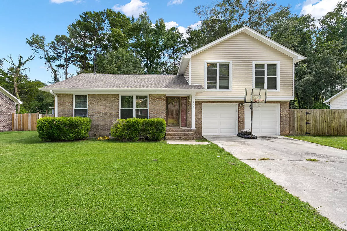 Summerville, SC 29485,418 Chessington Cir