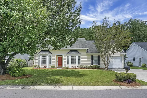 Summerville, SC 29485,503 Salterton St