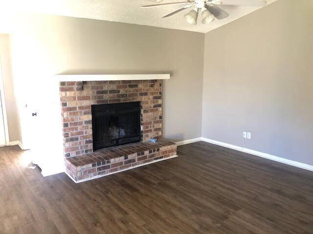 Ladson, SC 29456,403 Converse Ct #A