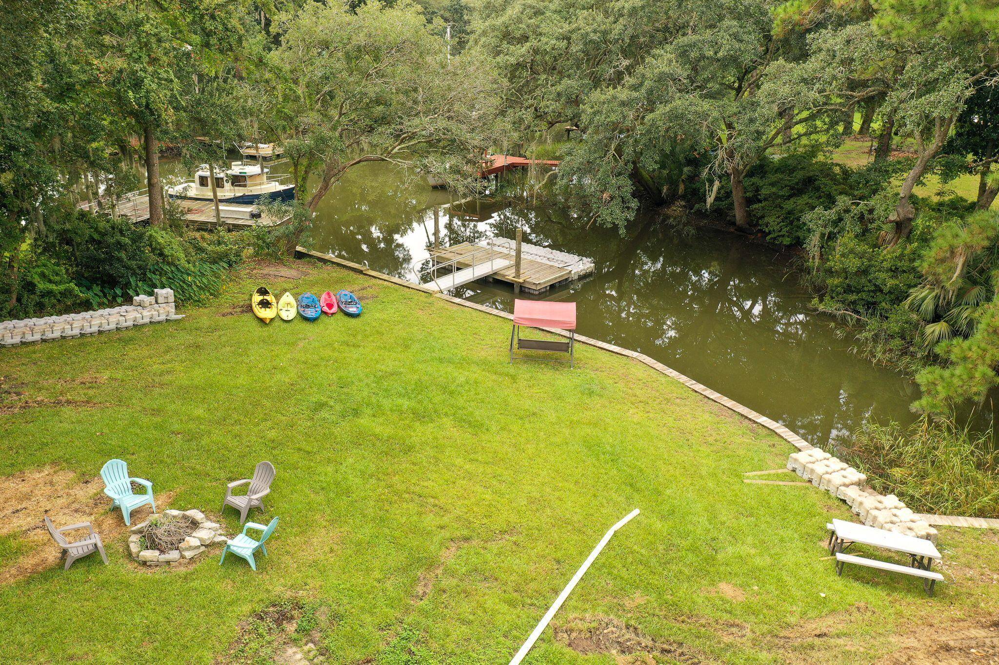 Mount Pleasant, SC 29464,313 Hobcaw Dr