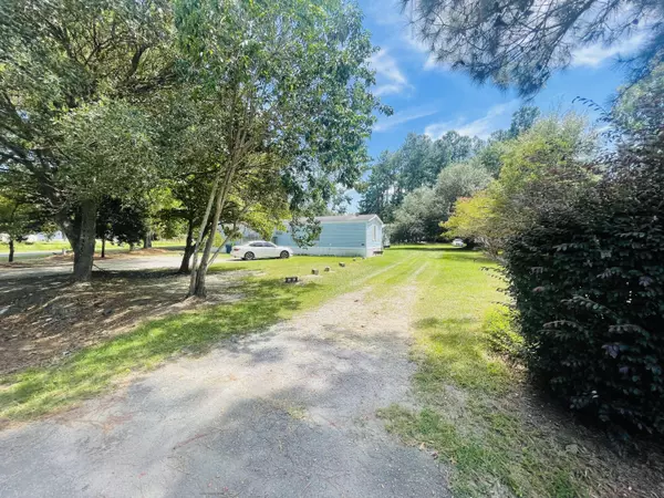 Saint Stephen, SC 29479,296 Church Rd