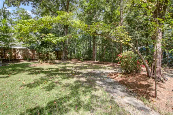 Summerville, SC 29483,102 Prim Rose Path