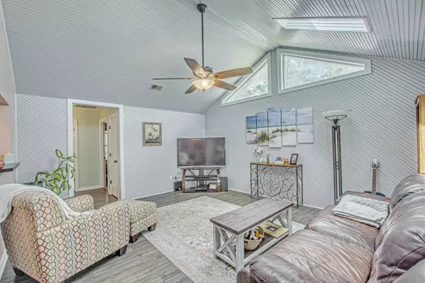 Charleston, SC 29407,1725 River Front Dr