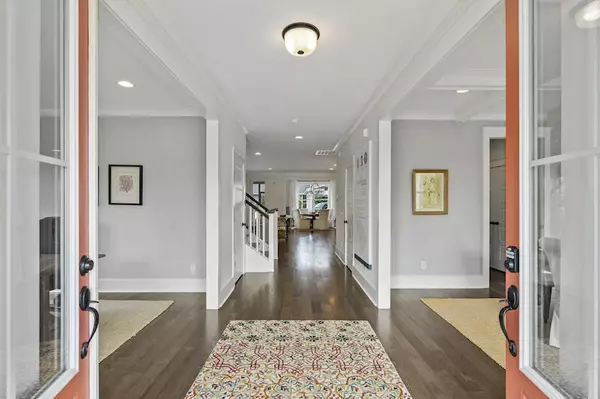 Summerville, SC 29486,646 Van Buren St