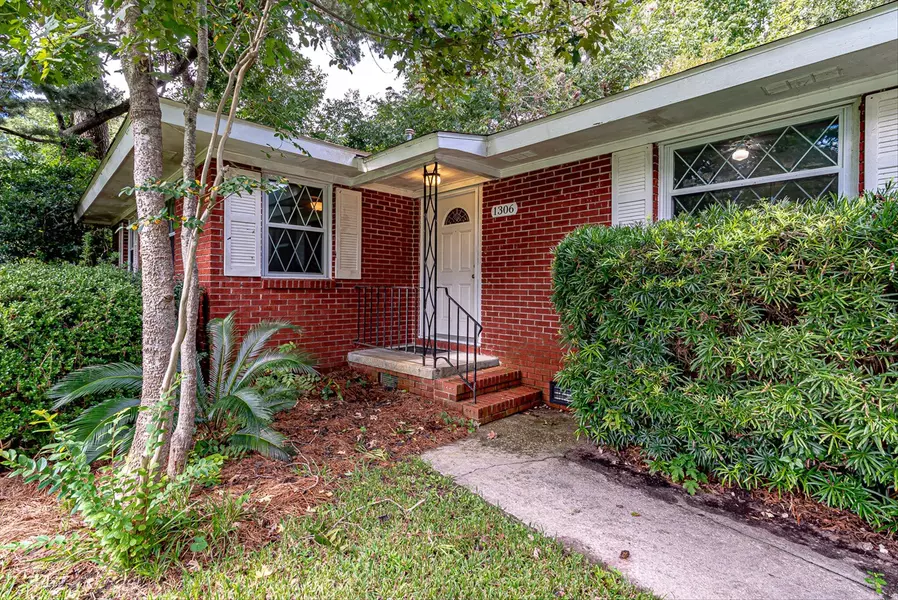 1306 Gilmore Rd, Charleston, SC 29407