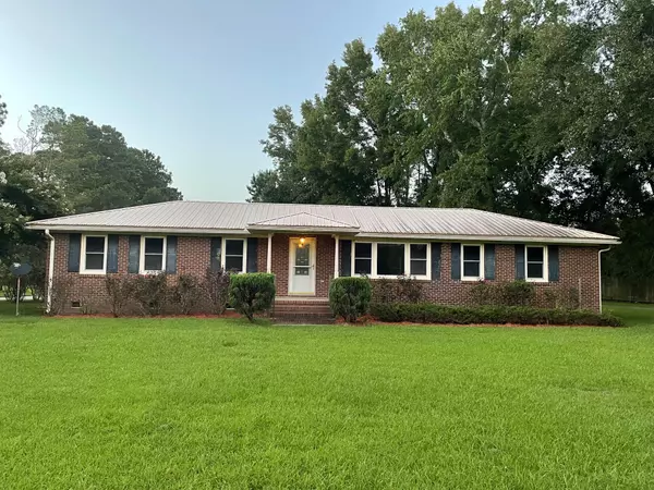 1224 Black Tom Road Extension, Moncks Corner, SC 29461