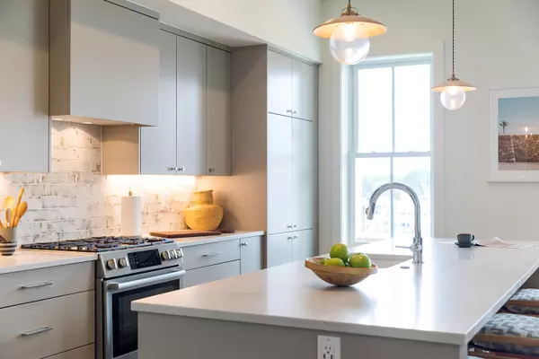 Charleston, SC 29492,301 Longshore Dr #432