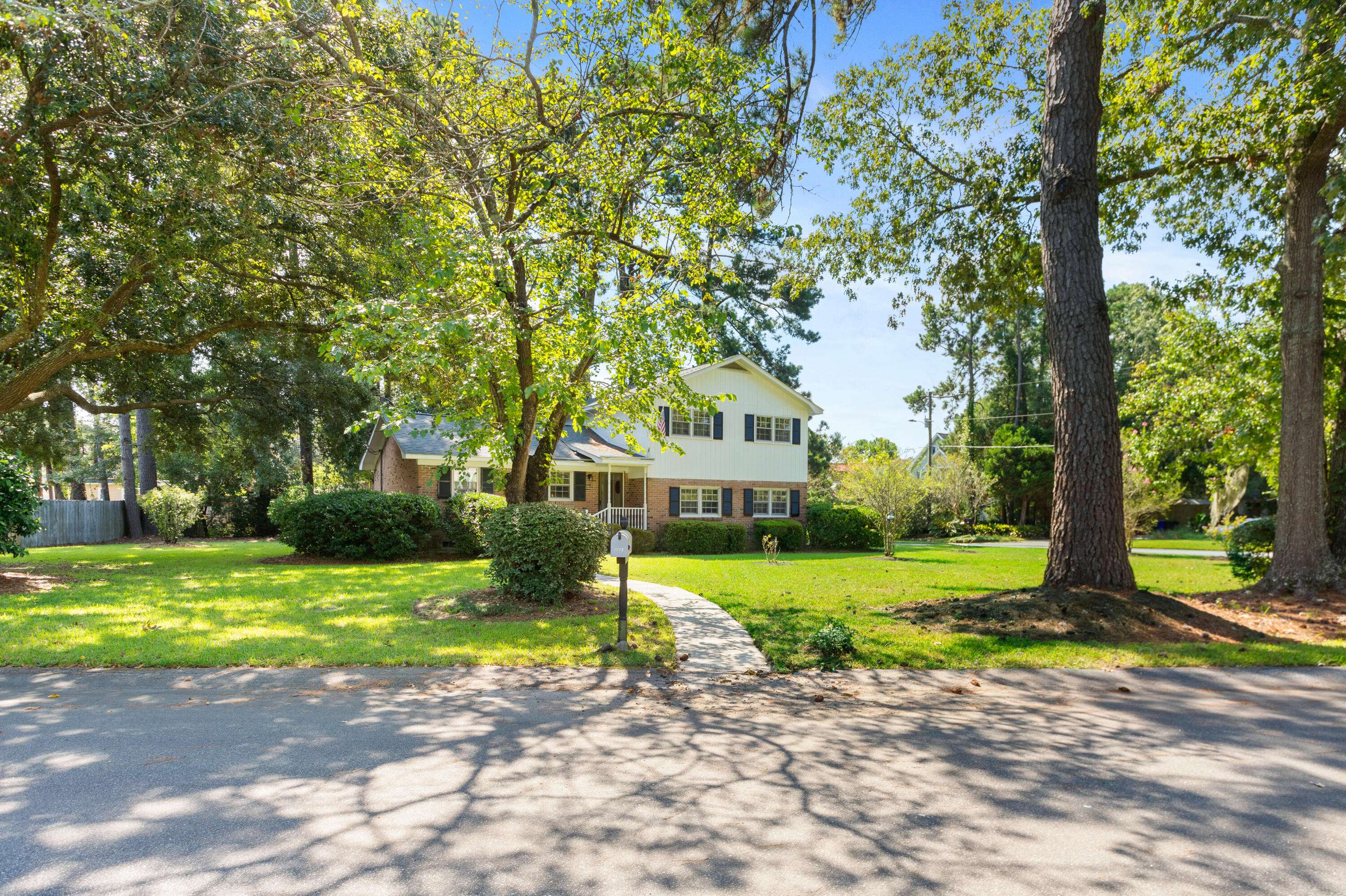 1113 Lining Ln, Charleston, SC 29407
