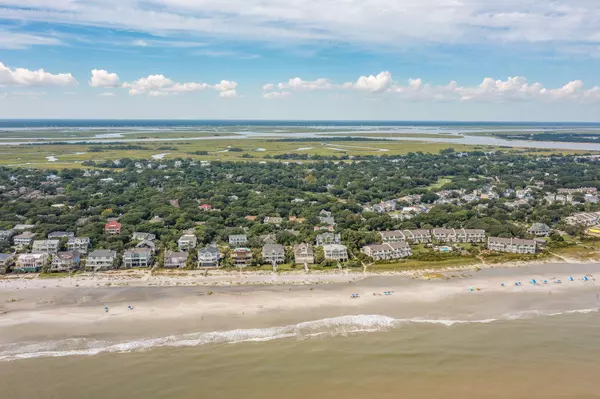 Isle Of Palms, SC 29451,9 Fairway Oaks Ln #(1/8 Share/6-7weeks)