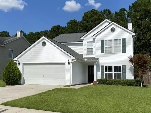 121 Waterbrook Dr, Goose Creek, SC 29445