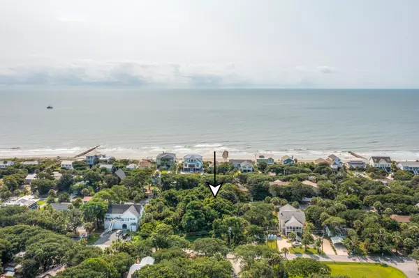 Folly Beach, SC 29439,1108 E Ashley Ave