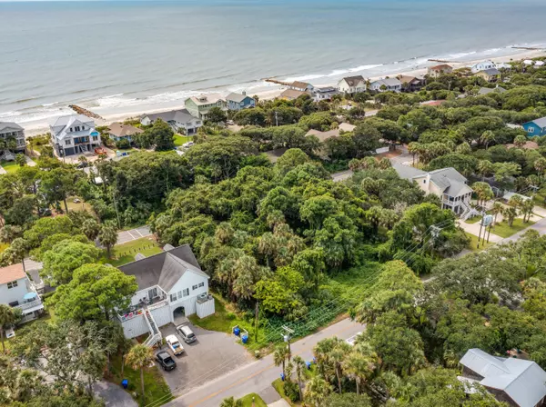 1110 E Ashley Ave, Folly Beach, SC 29439